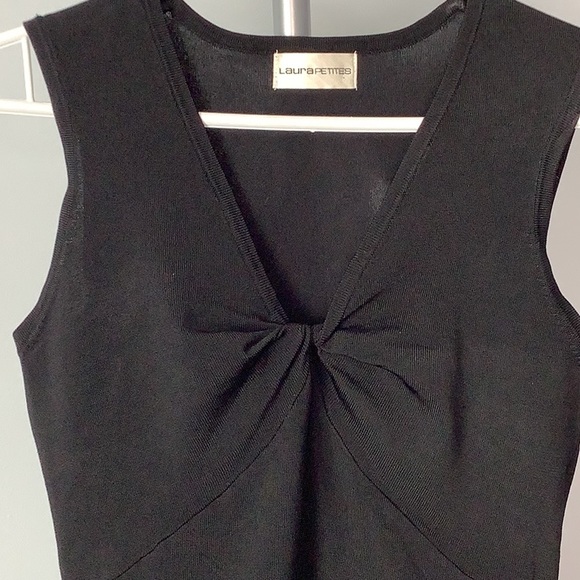 LAURA PETITES~Knot Front Tank - Picture 2 of 9